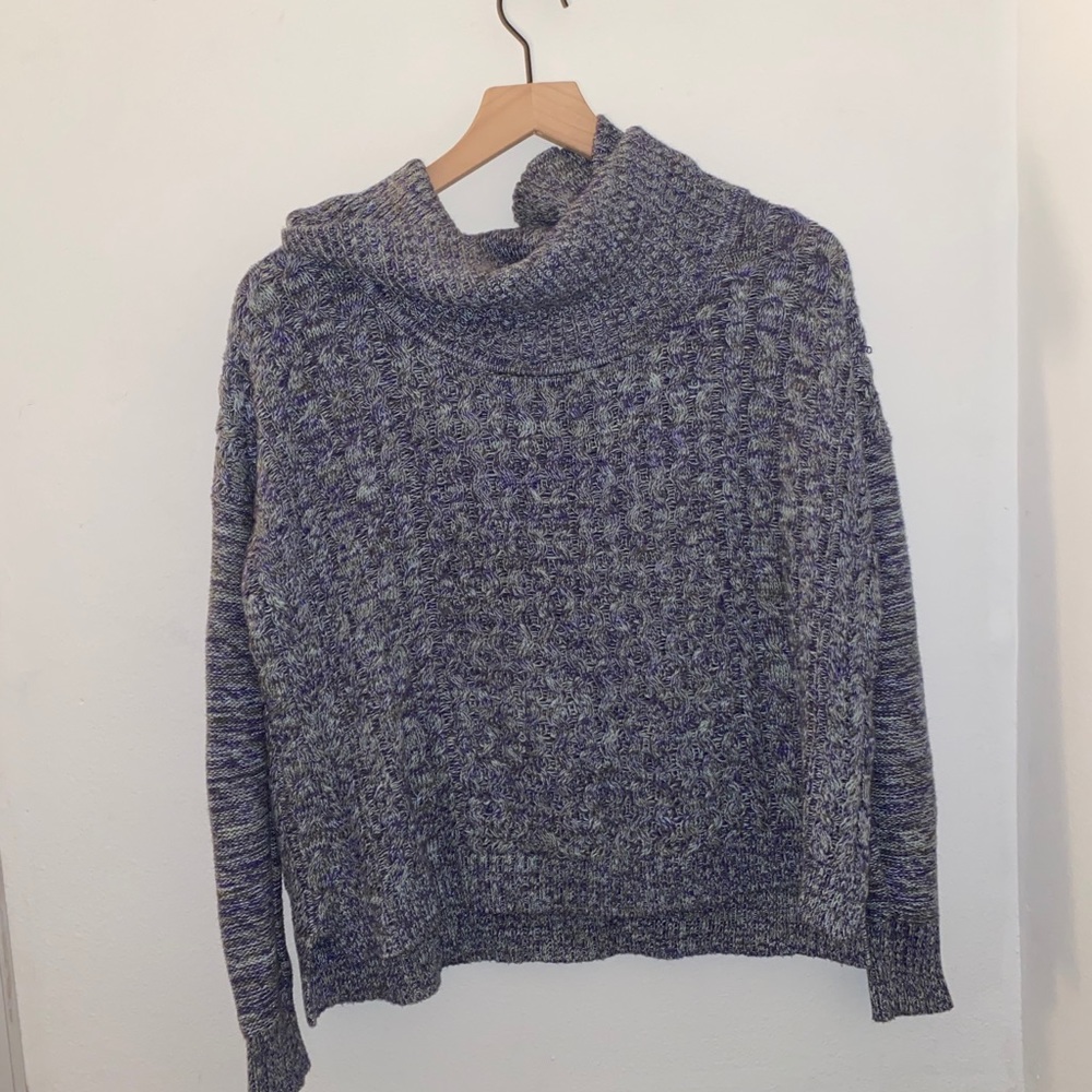 AE knitted sweater